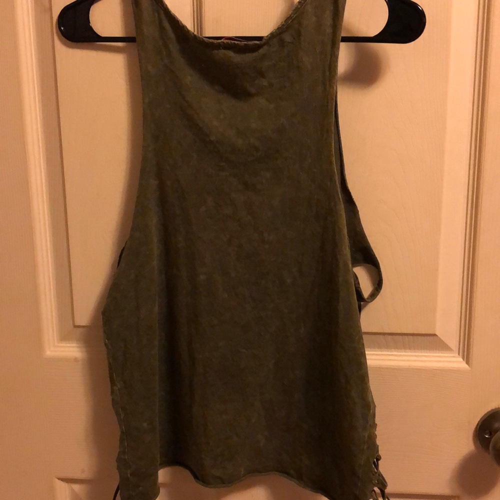 Tank top - Picture 3 of 3